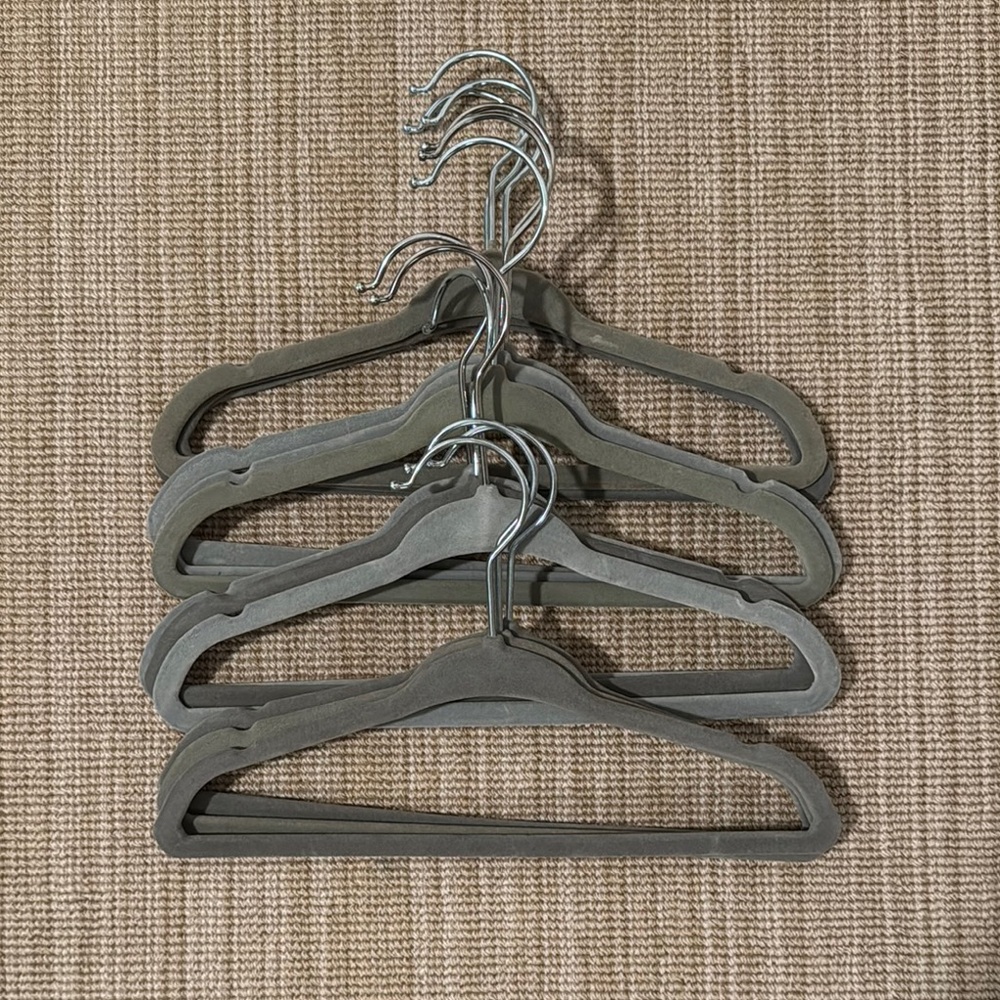 Set of Kids Gray Velvet Hangers (12)